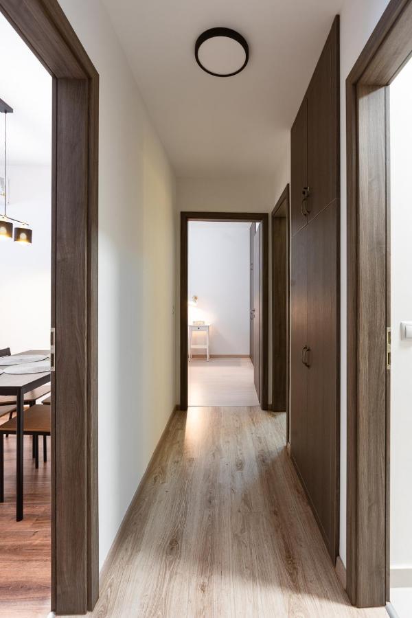 Modern & Newly Built Apartment With Private Garage Budapest Extérieur photo