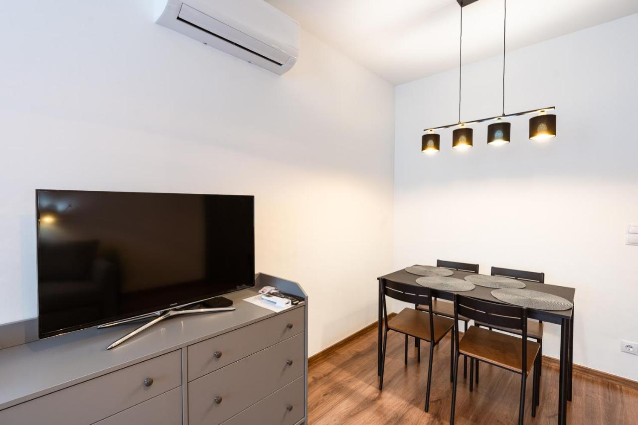Modern & Newly Built Apartment With Private Garage Budapest Extérieur photo