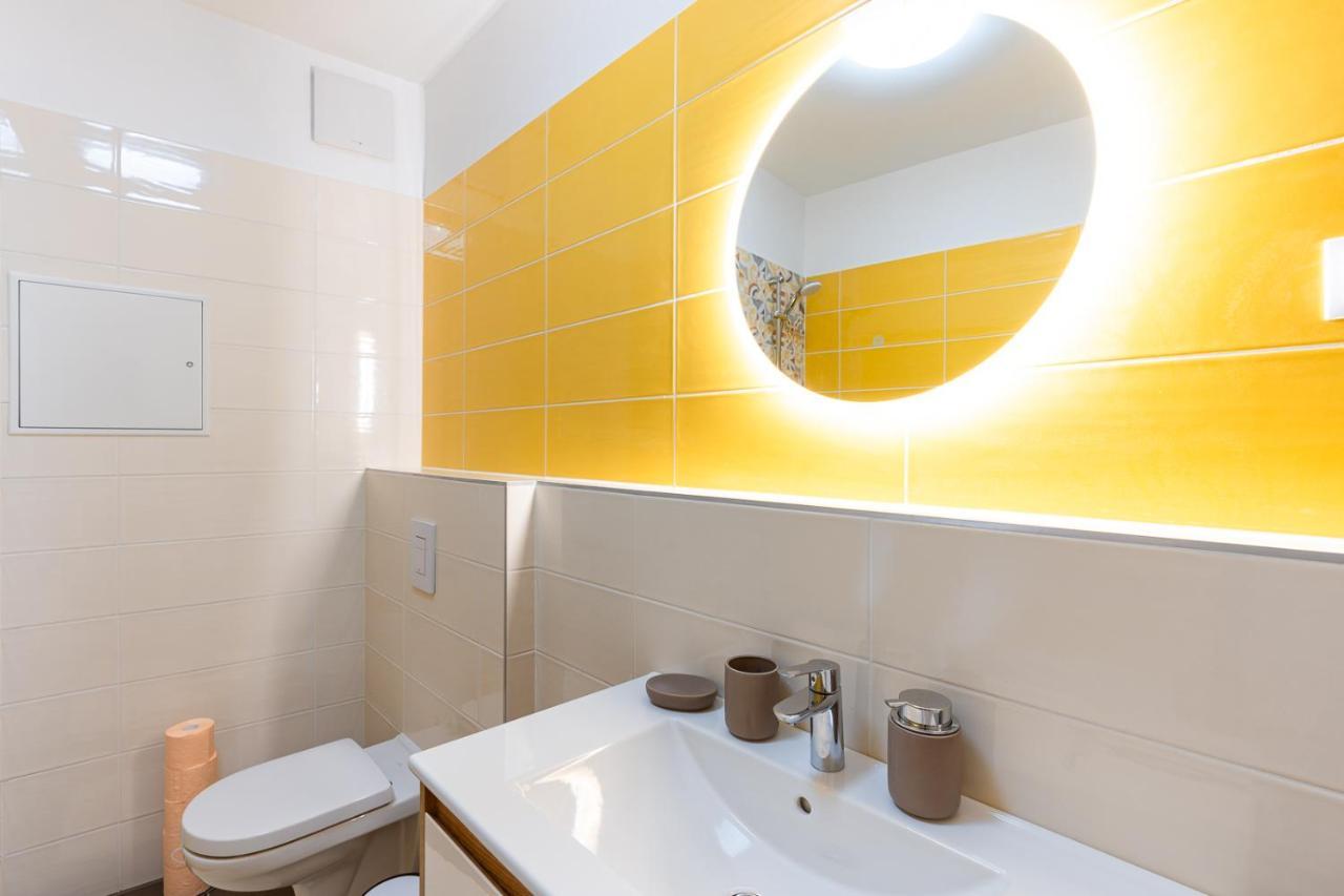 Modern & Newly Built Apartment With Private Garage Budapest Extérieur photo