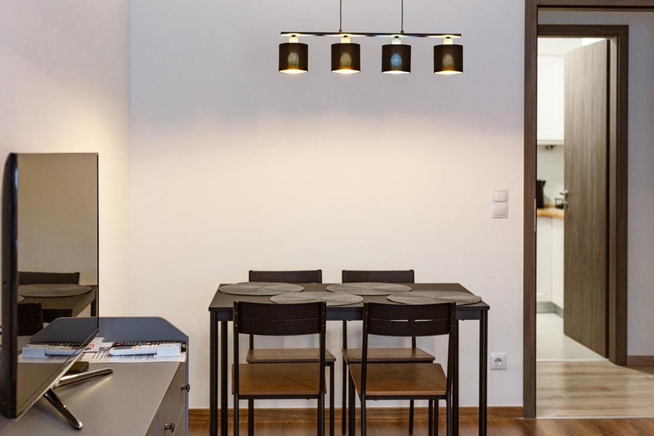 Modern & Newly Built Apartment With Private Garage Budapest Extérieur photo